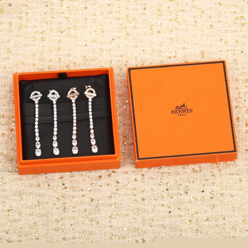 H**mes earrings